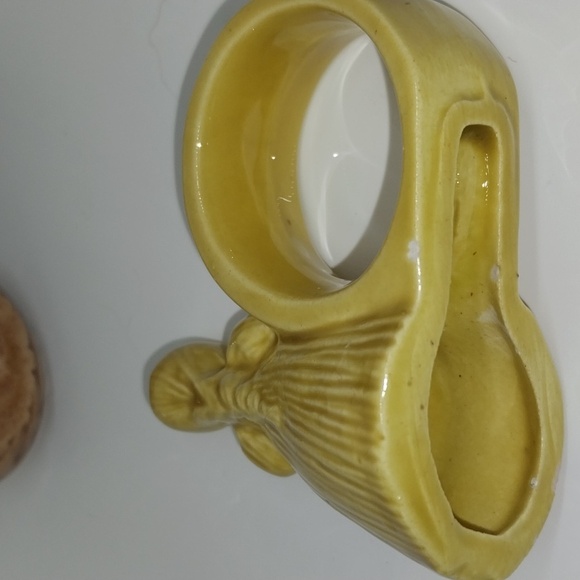 6 Signed Vintage Ceramic Napkin Holder Rings - Picture 8 of 11